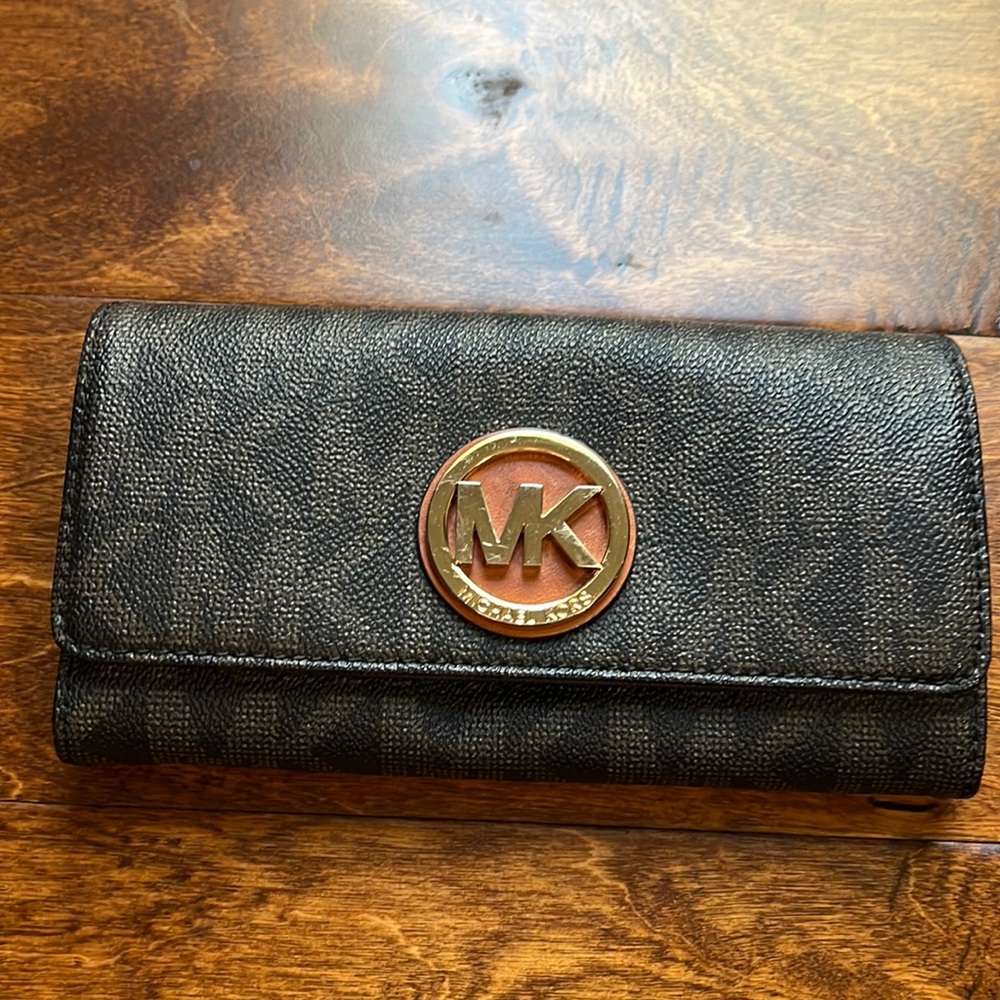 Michael Kors Leather Wallet